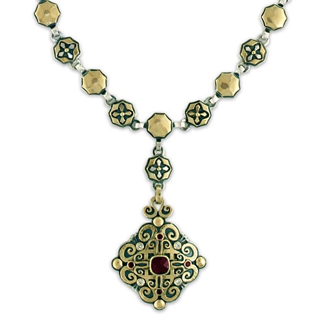 Shonifico Necklace in Garnet and Diamonds