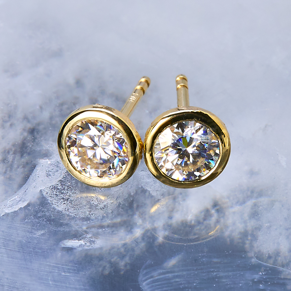 Bezel Stud Earrings 4mm in