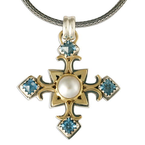 Byzantium Pendant in Blue Topaz