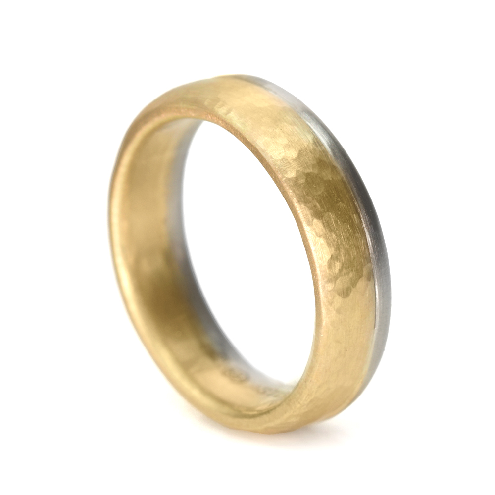 Hammered Chan Line Ring in