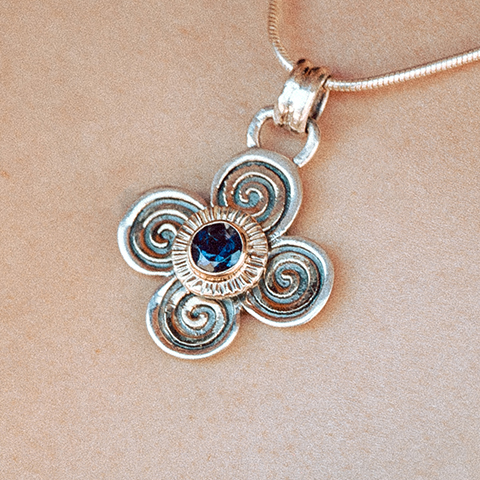 Keltie Pendant in
