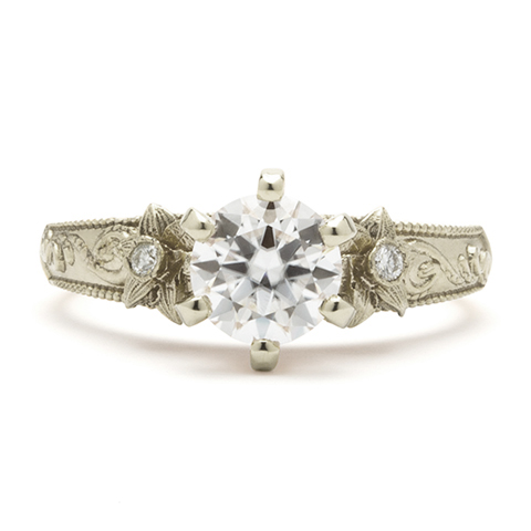 Lily Ring in 18K White Gold