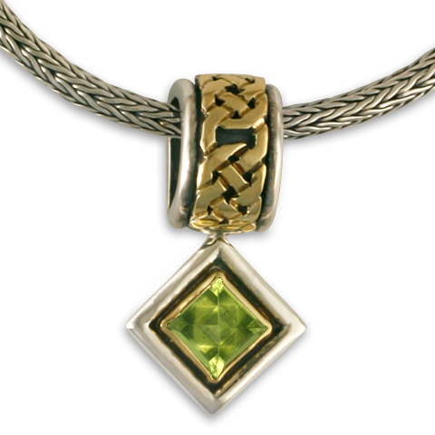 Luna Square Pendant in Peridot