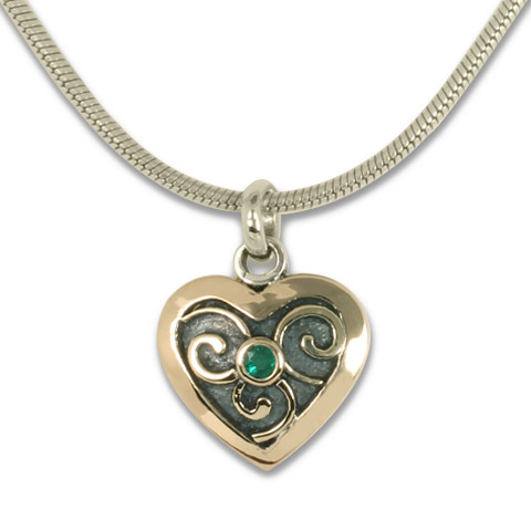 Mini Heart Swirl Pendant in Emerald