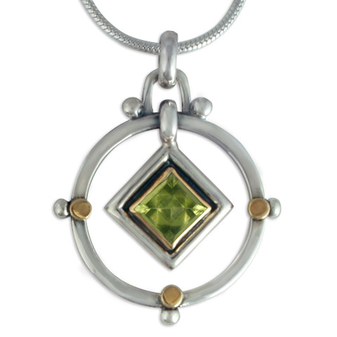 Petey Pendant in Peridot