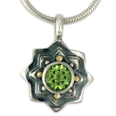 Sunrope Pendant in Peridot