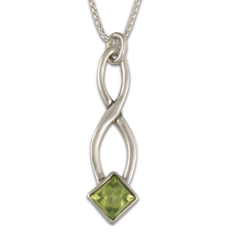 Twist Pendant in Peridot