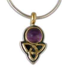 Aria Round Pendant in Amethyst