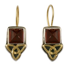 Aria Square Earrings in Garnet