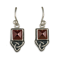 Aria Square Earrings in Garnet