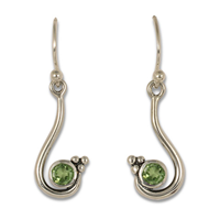 Celada Earrings with Gem in Peridot