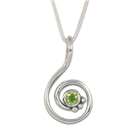 Celada Pendant with Gem in Peridot