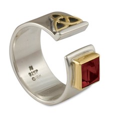 Elaine Ring in Garnet