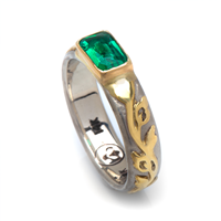 Flores Solitaire Engagement Ring in Emerald