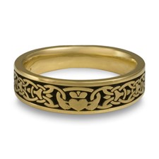 Narrow Claddagh Wedding Ring in 18K Yellow Gold