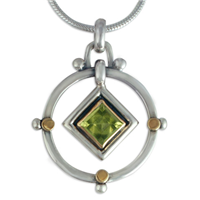 Petey Pendant in Peridot